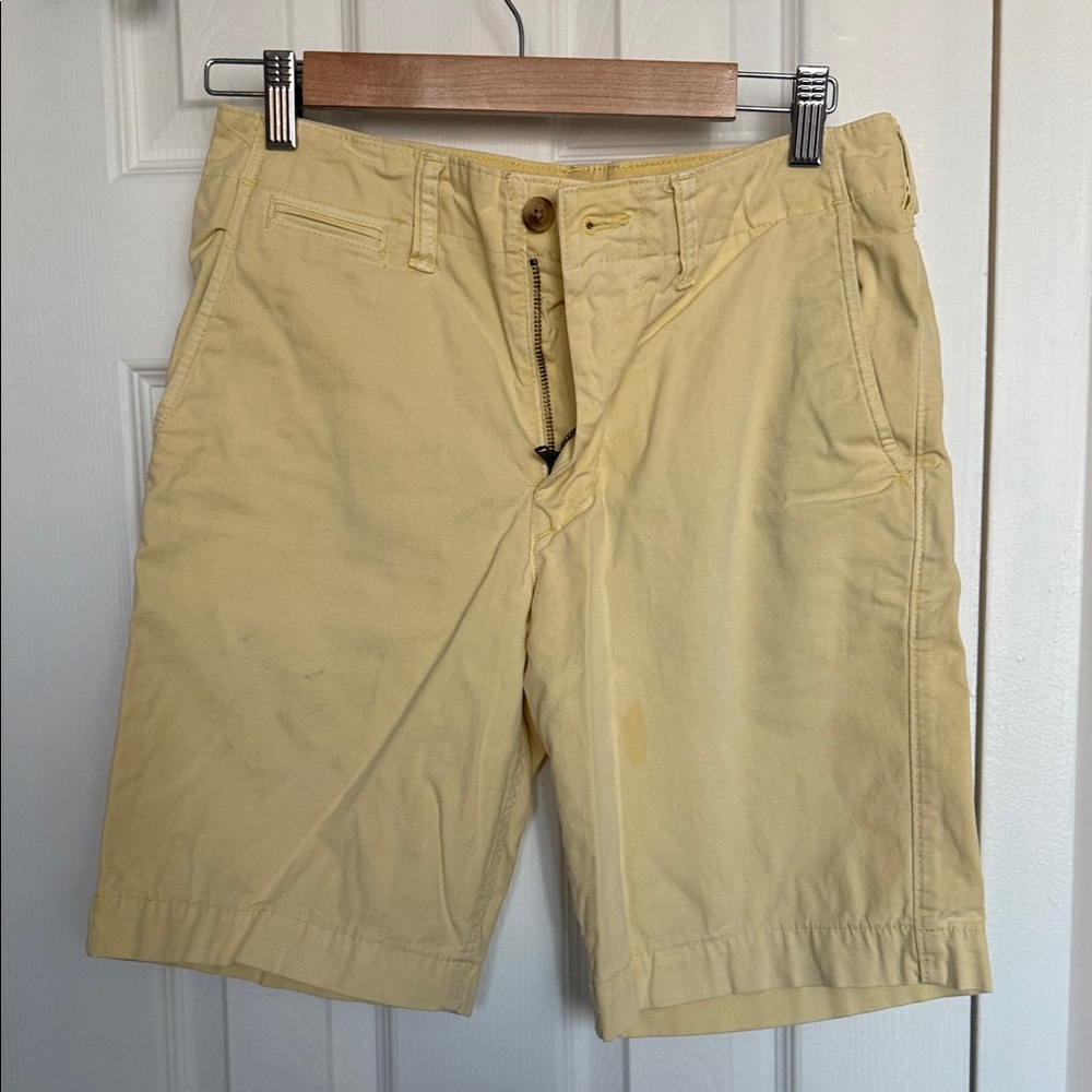 American Eagle Outfitters Pale Yellow Flat Front Chino Shorts